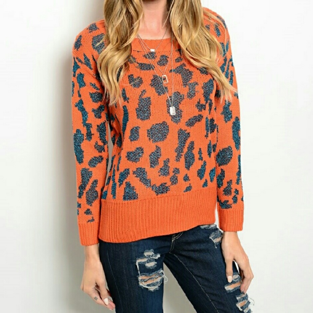 Sassy Long Sleeve Leopard Pattern Sweater